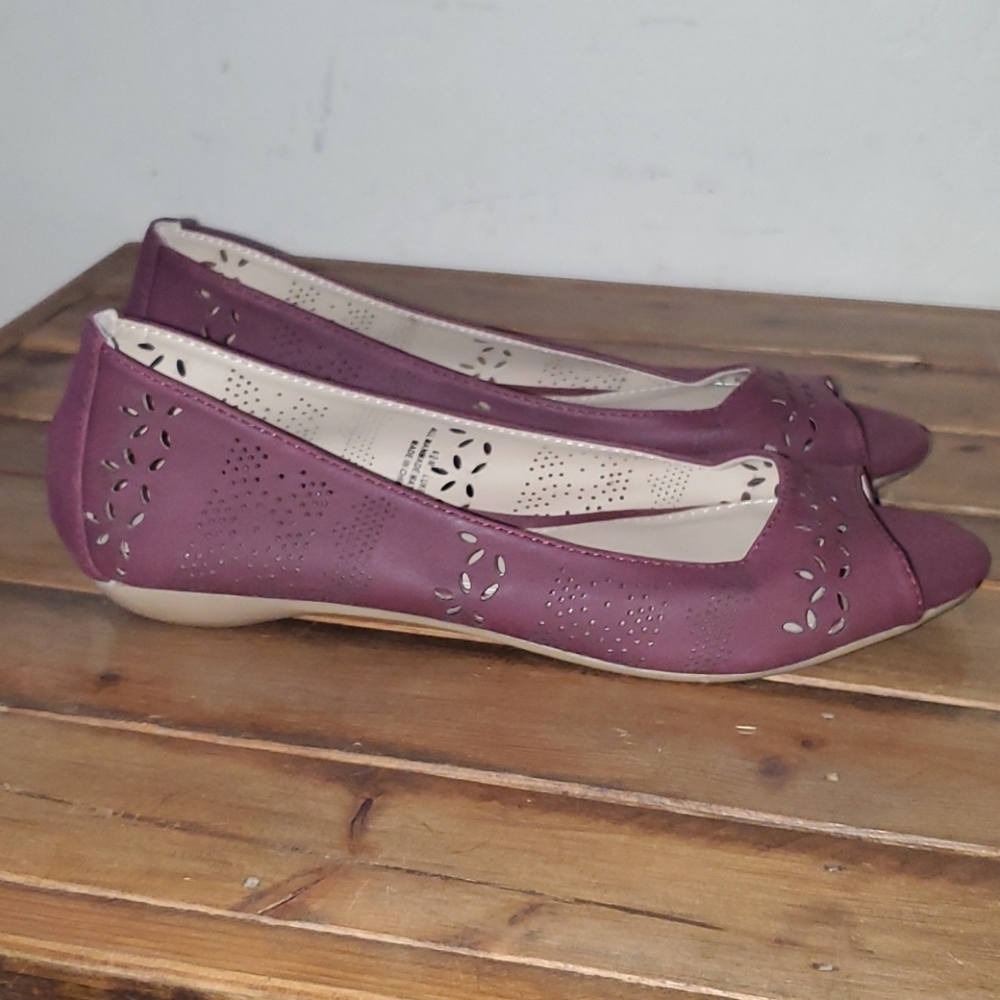 Nicole Luke size 6.5 brand new